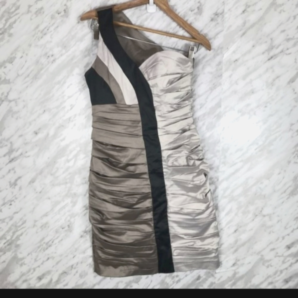 Rinascimento One Shoulder Colour Block Dress Neutral, Satin
